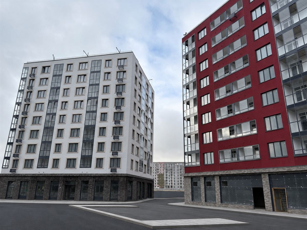 Реальный процесс строительства жилого комплекса в Санкт-Петербурге